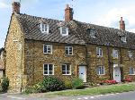Cottages in Banbury Road, Deddington